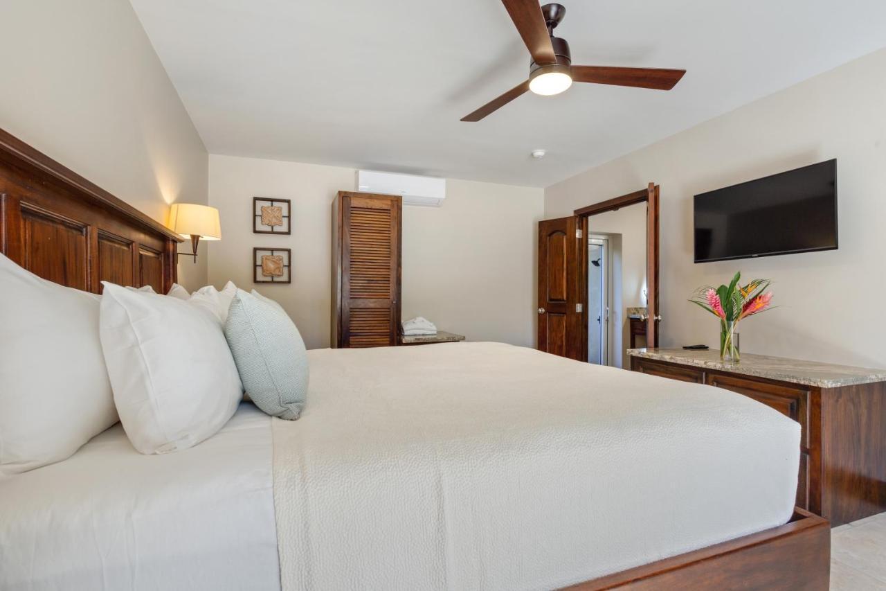 Sirenian Bay Resort Placencia 외부 사진